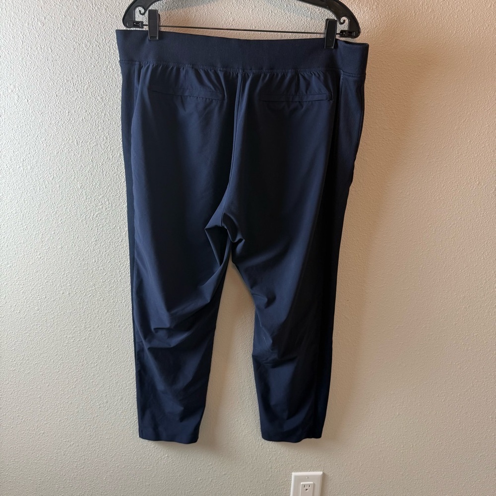 Athleta Brooklyn Ankle Pants Navy Blue Active Athleisure Casual Women 14 Petite - Picture 7 of 10